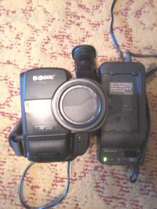 Продам видеокамера под кассету 8 мм