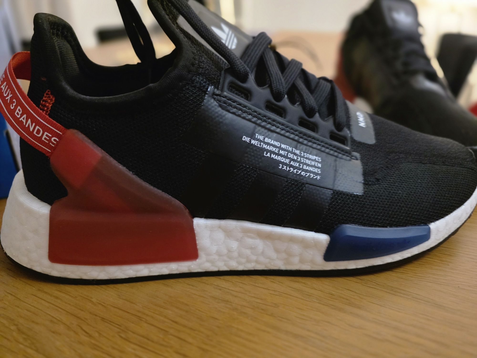 Adidas Nmd v1 r2