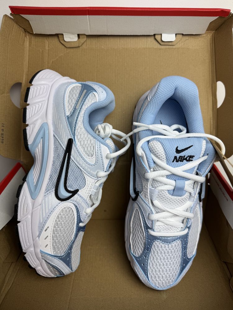 Кросівки Nike V5 RNR