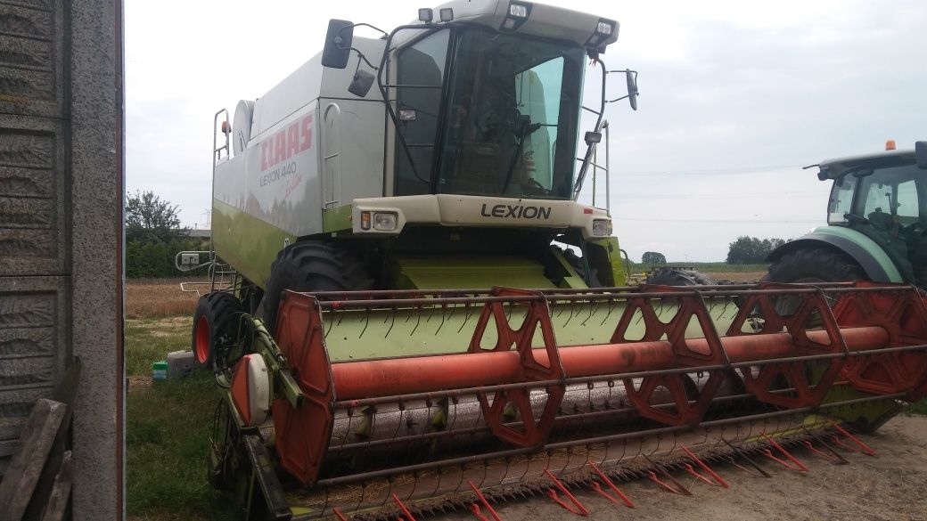 Claas LEXION 440 EVOLUTION Przystawka do kukurydzy 6 rzędów