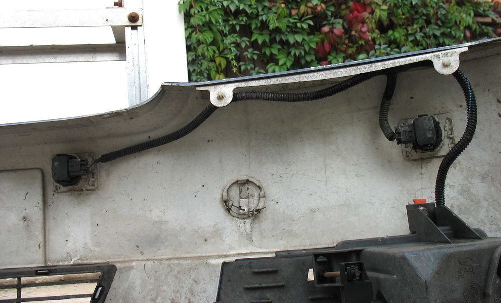 Opel Vectra C zderzak przód 4xPDC Halogen Z21A