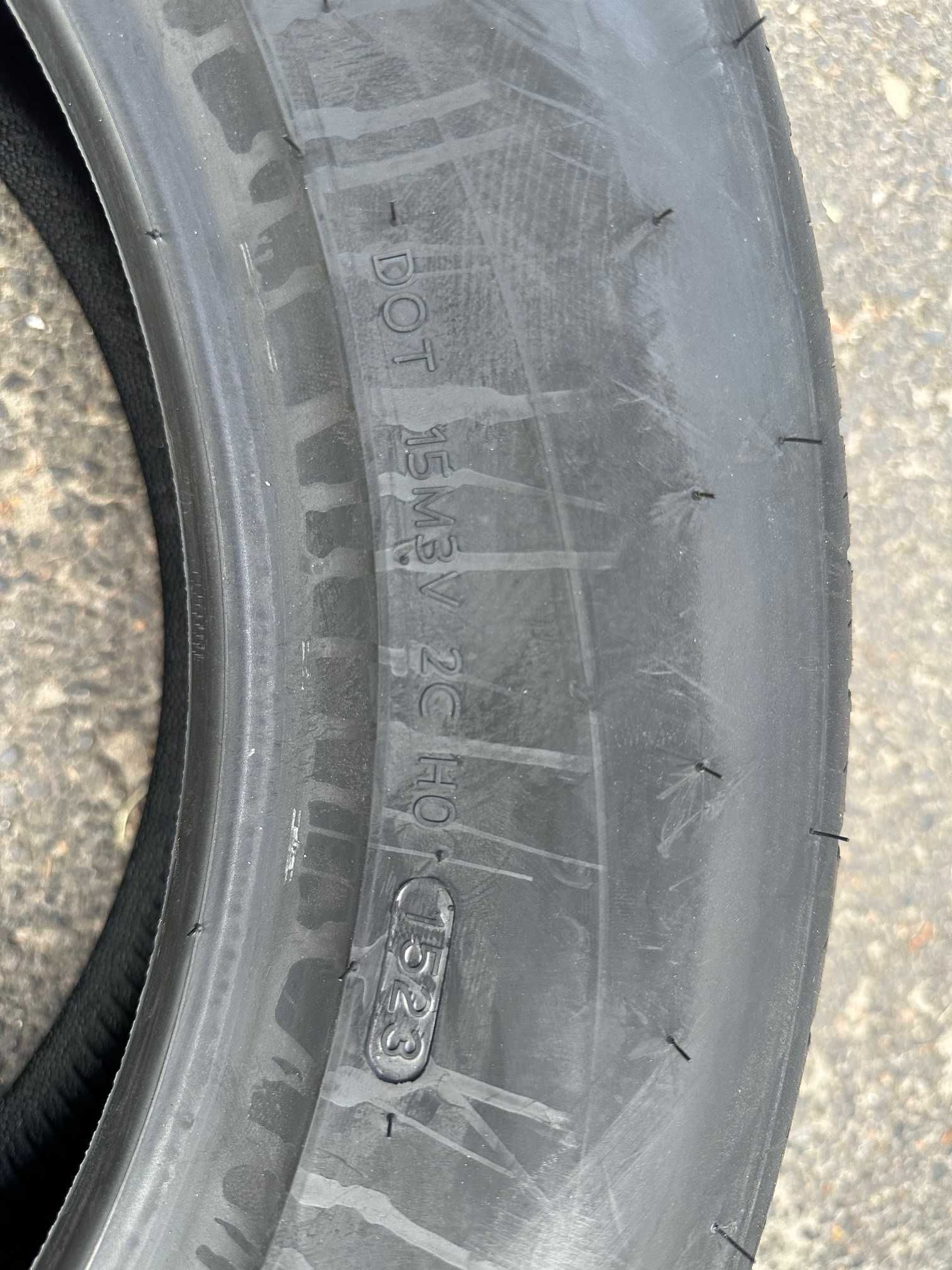 235/60R18 103W Hankook Ventus S1 Evo 3 SUV K127A (949)