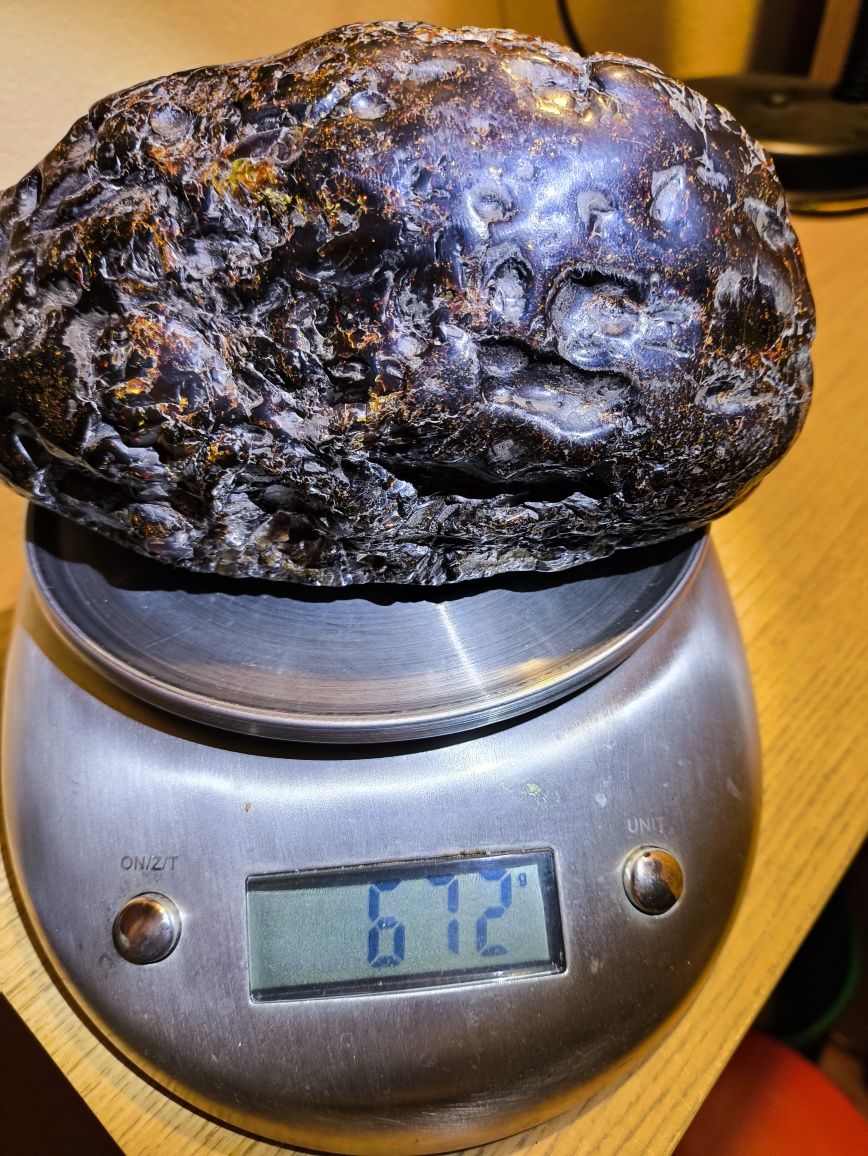 Bursztyn bryła 672 gram