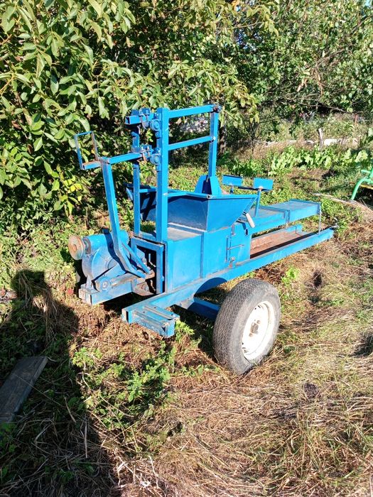 Продам преса на тюки.