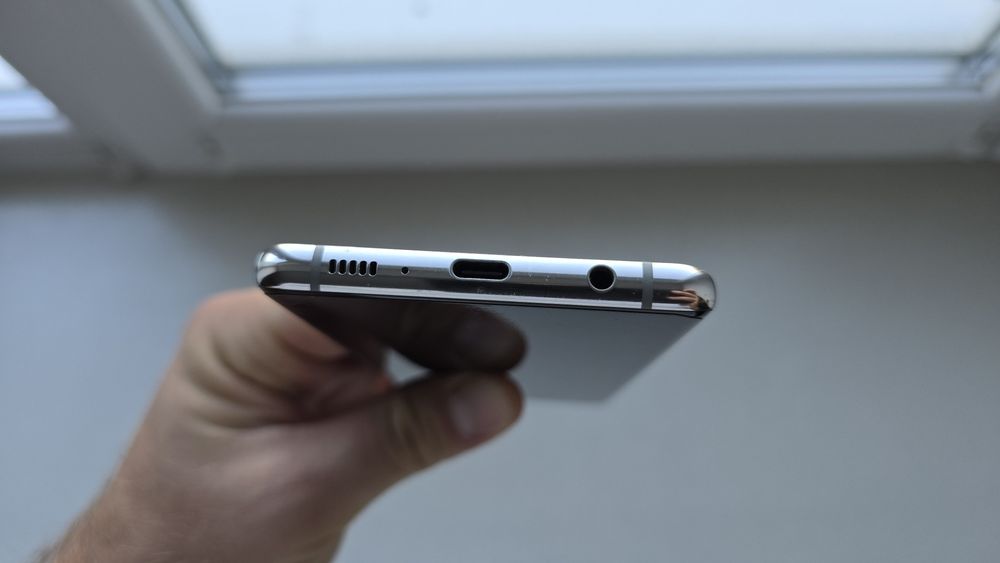Samsung Galaxy S10+ Plus  SM-G975F/DS
