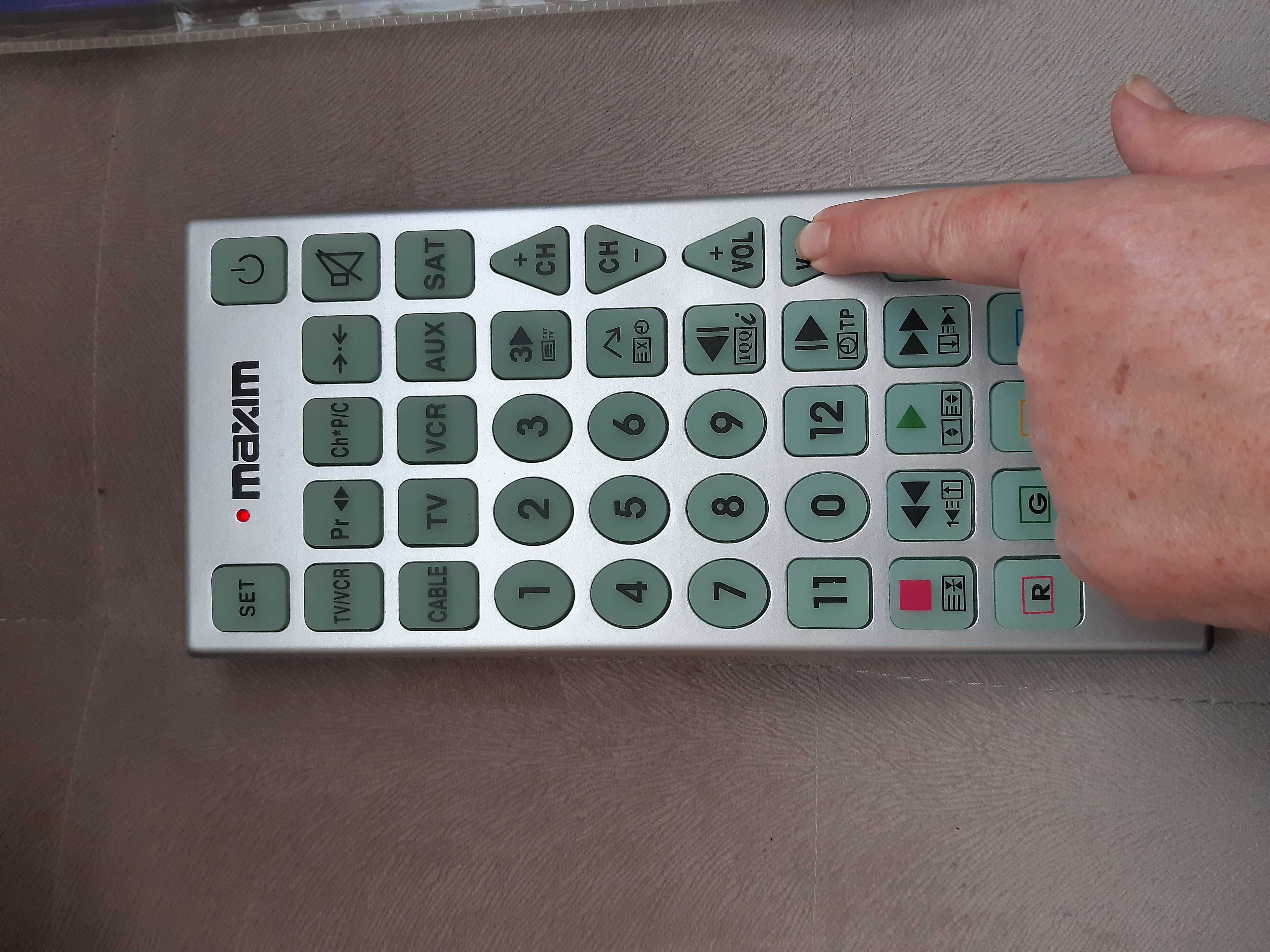 Jumbo universal remote - mega duży pilot uniwersalny
