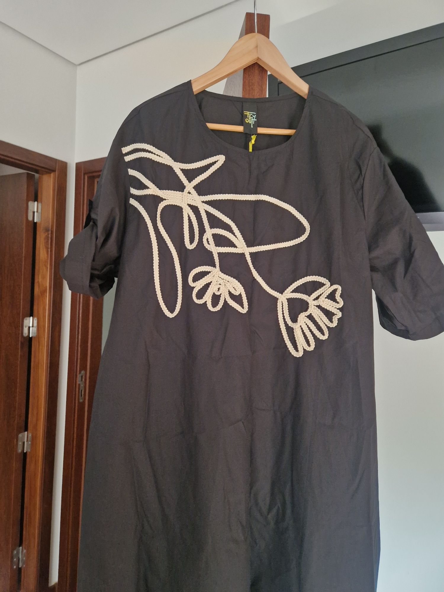 Vendo este  vestido