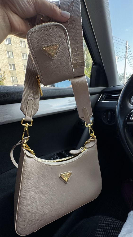 Сумка в стилі Prada re-Edition 2005 Saffiano 1:1