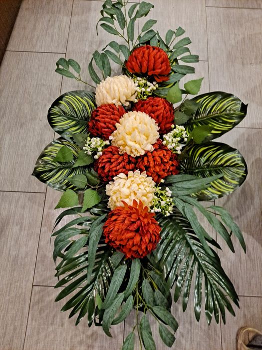 Chryzantemy sztuczne obciążone Stroik na Pomnik