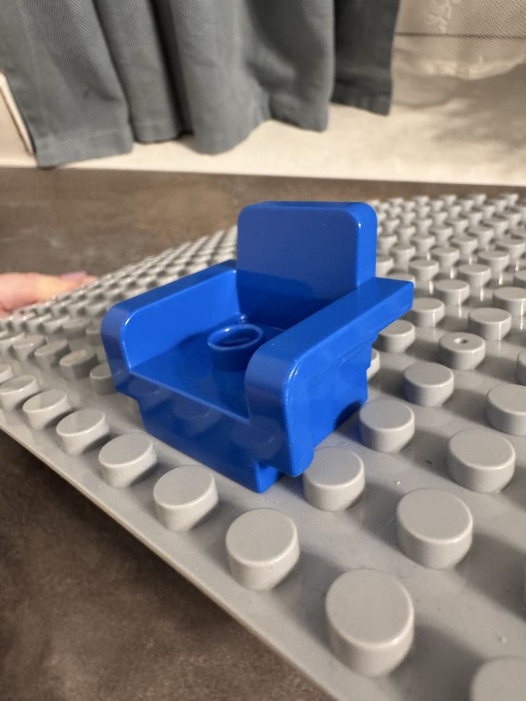 Krzesełko dziecięce a’la Lego duplo klocki niebieskie krzesło mebelki