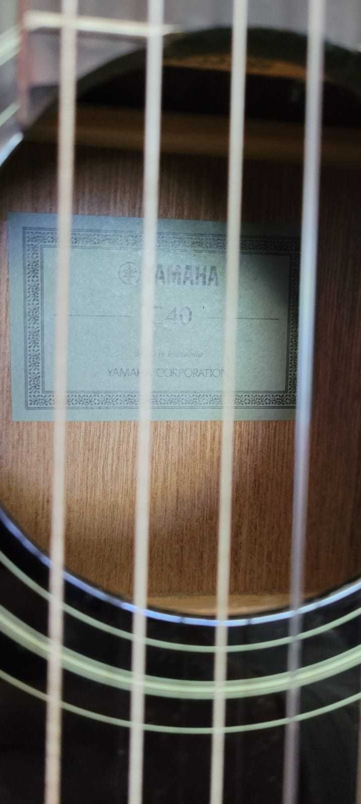 Gitara Yamaha C40