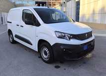 Peugeot Partner 1.5 HDI Premium 3 Lugares Nacional