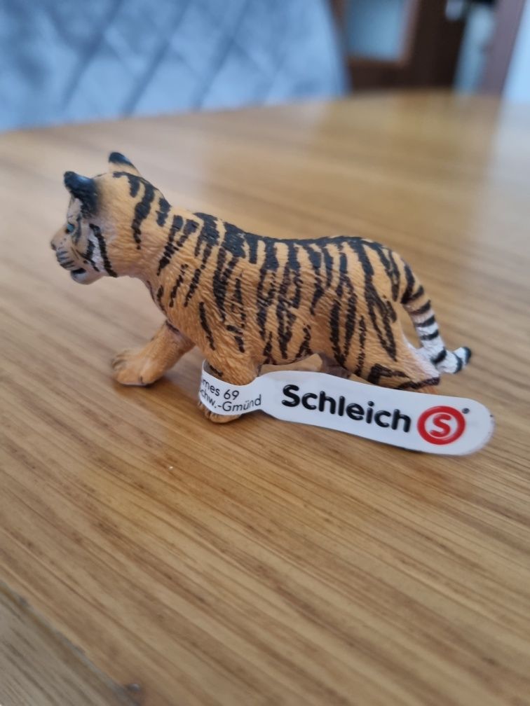 Tygrys schleich figurka