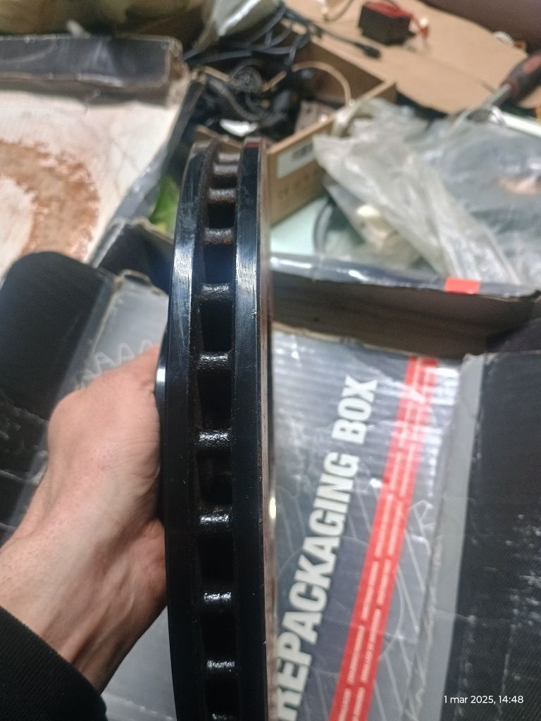 Tarcze hamulcowe przód citroen C4 grand Picasso