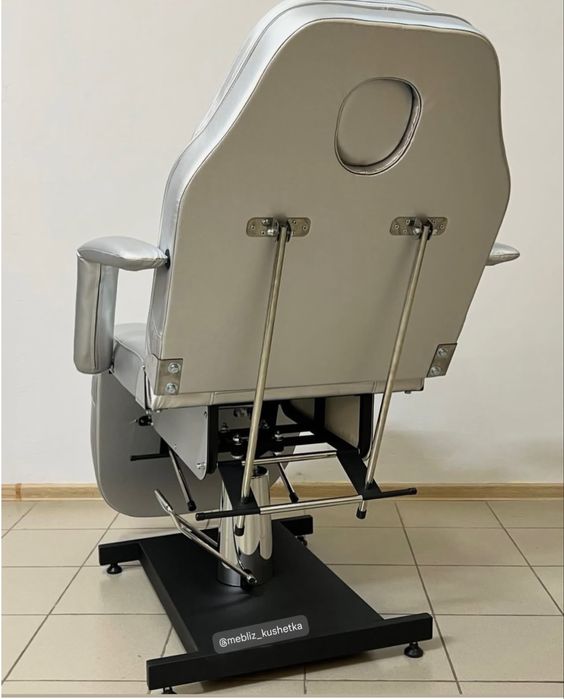 Кушетка, ккшеточка на гідравлиці, косметологічна