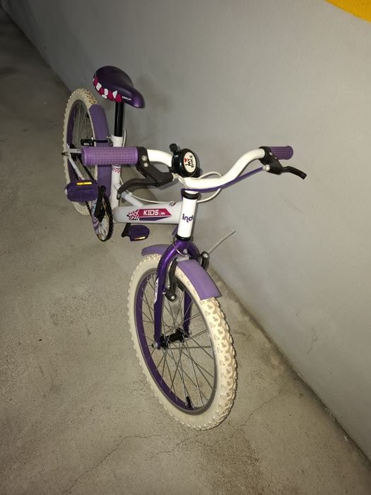 Bicicletas usadas a andar