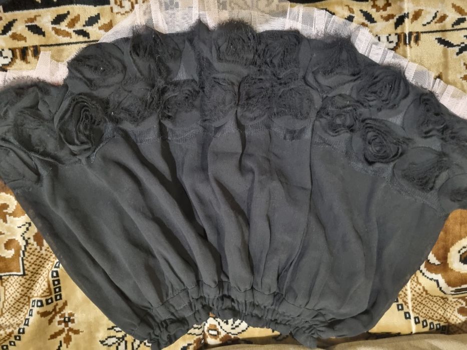 Продам  спідниці для дівчинки