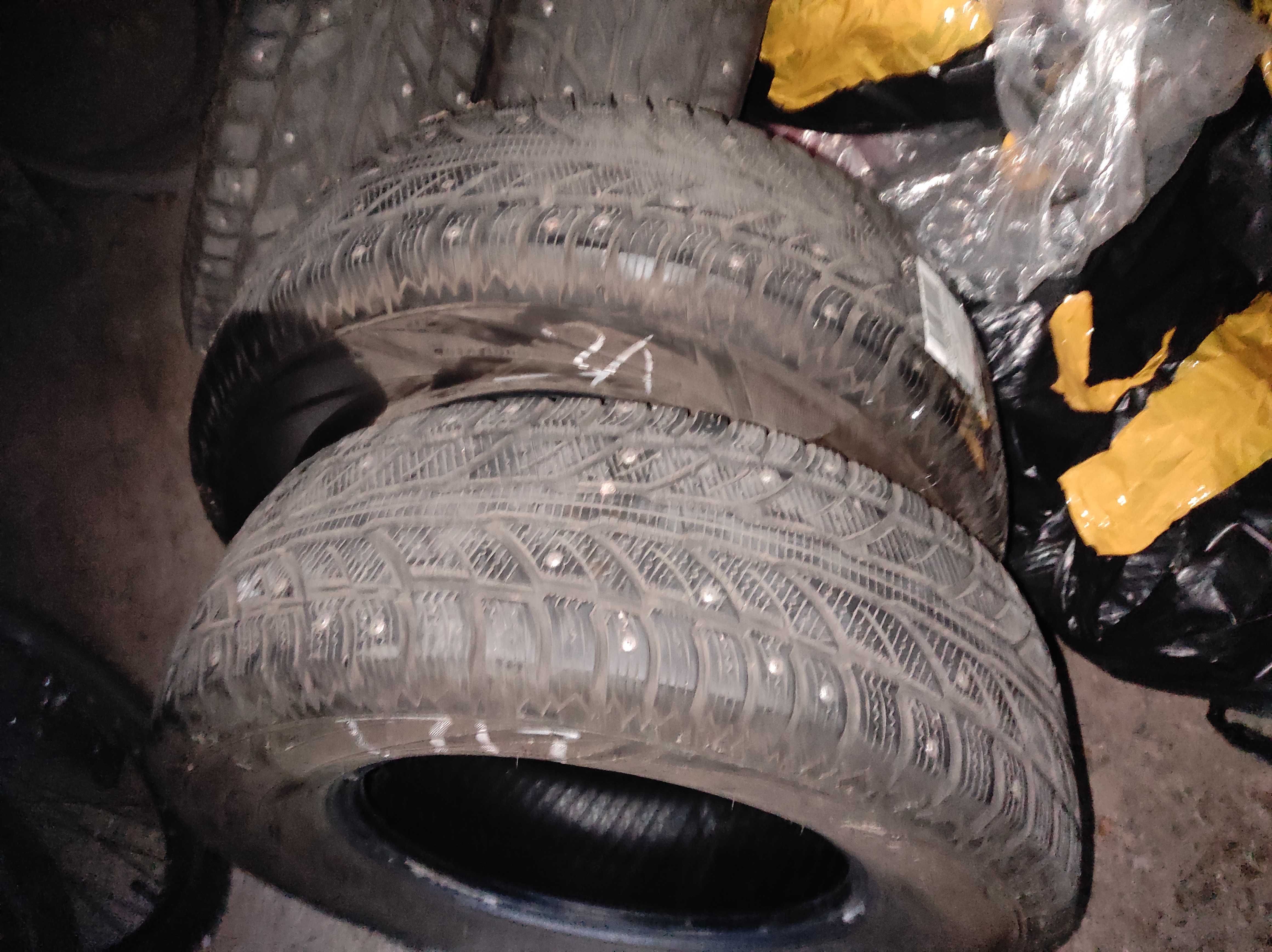 Шини,резина  Cooper зимова 235/70R16 комплект