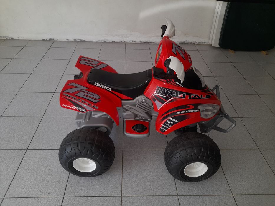 Moto 4 de criança