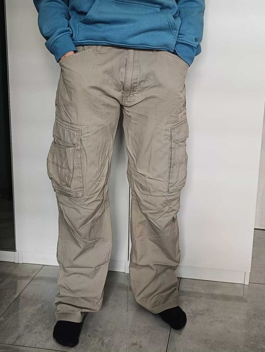 Szerokie spodnie beżowe