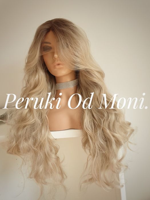 Peruka jasny popielaty blond z naturalny popielaty odrost