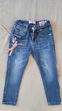 Spodnie jeansowe dla dziewczynki 110/116 jak nowe