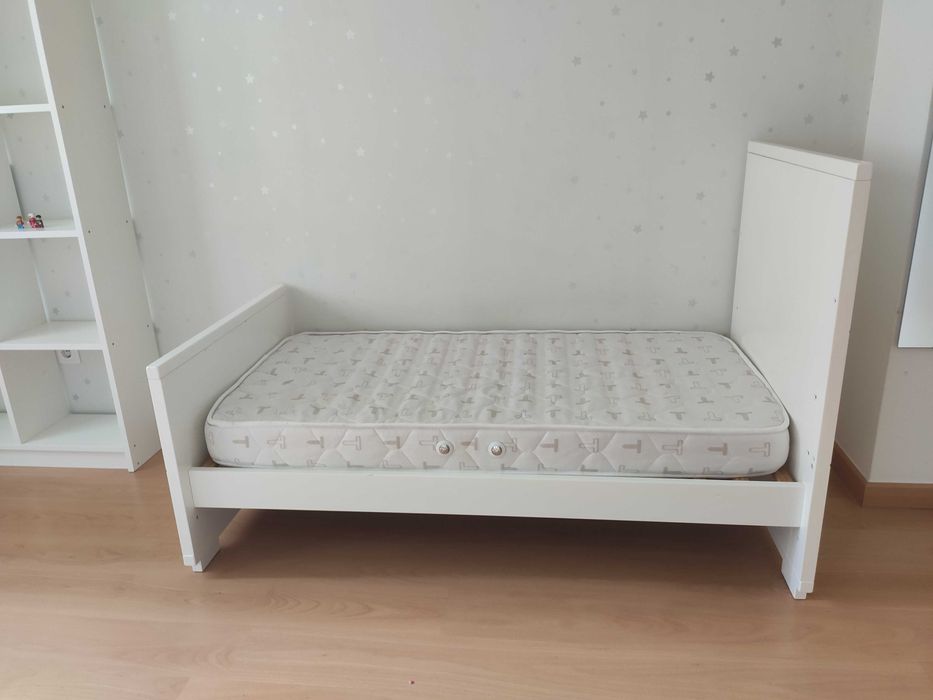 Cama de criança evolutiva TRAMA Chocolate + Colchão viscoelástico