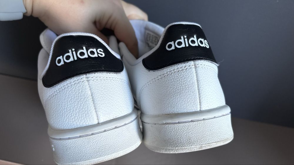 Кроссовки , кеды adidas