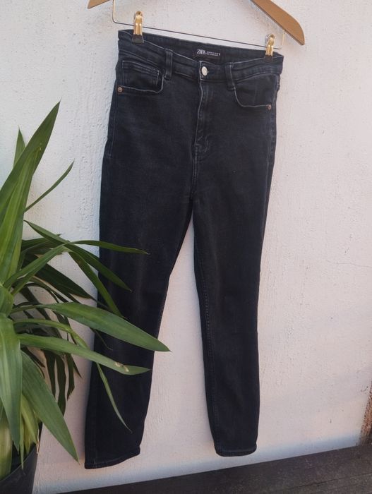 Zara czarne jeansy 36 s
