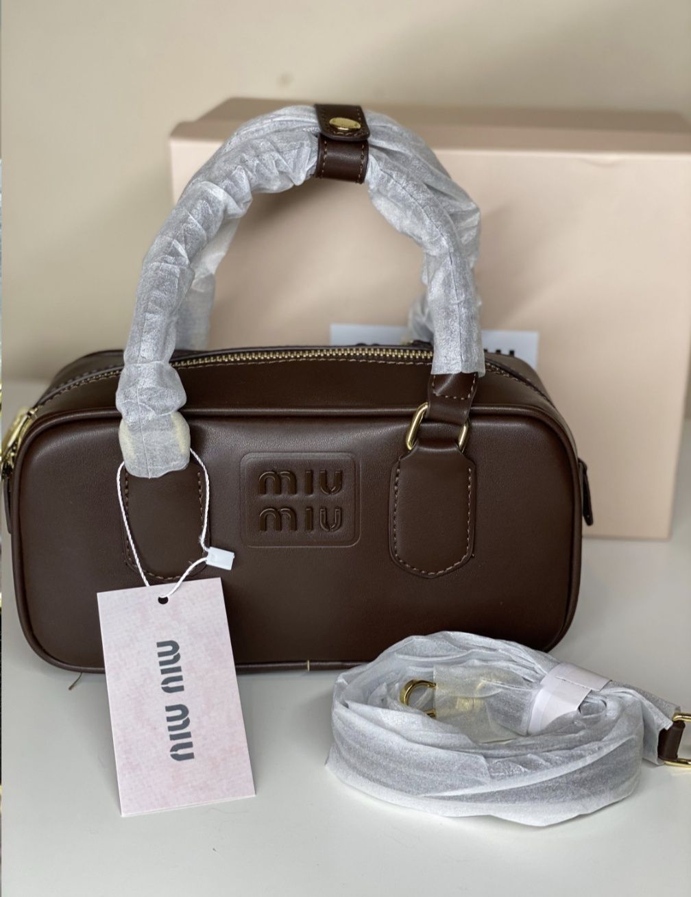 Сумка шоколадна Miu Miu