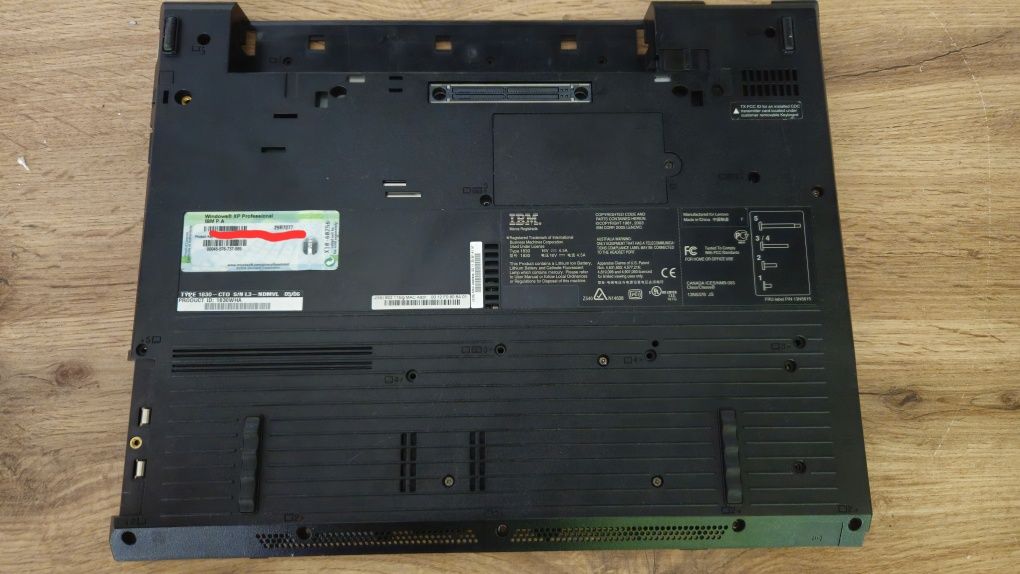IBM ThinkPad R51 kadłubek, płyta główna