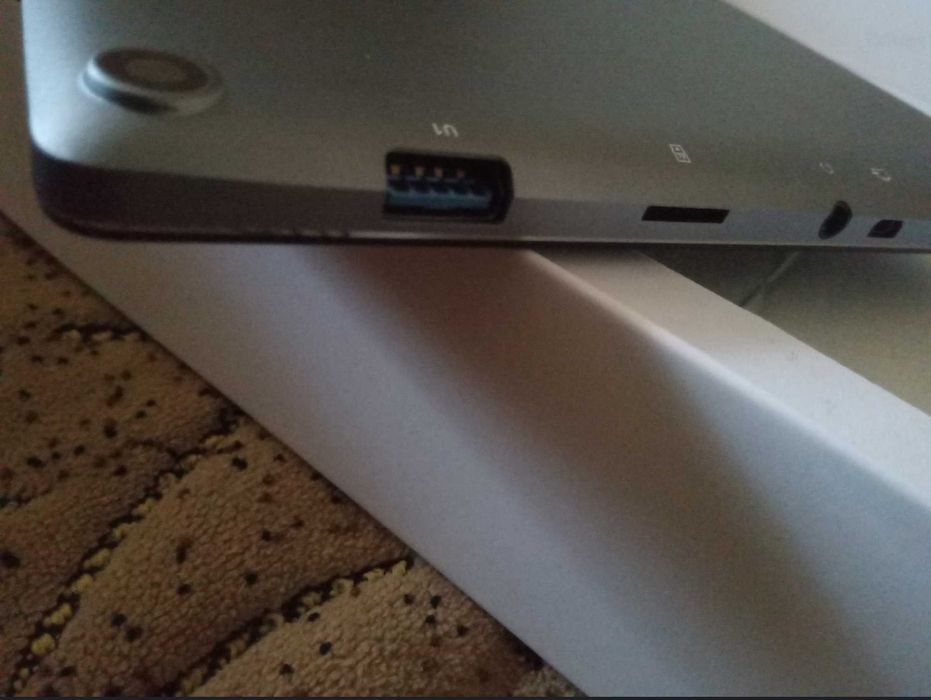 10" 4/64Gb FullHD планшет Windows 10, 11 z8350 intel