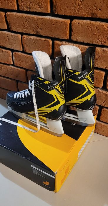 Łyżwy hokejowe CCM roz 40-40,5
