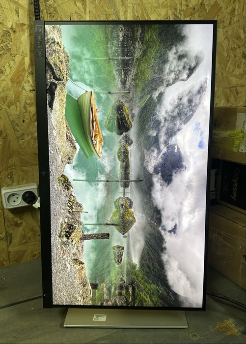 HP EliteDisplay E27u G4 Type-C 65W