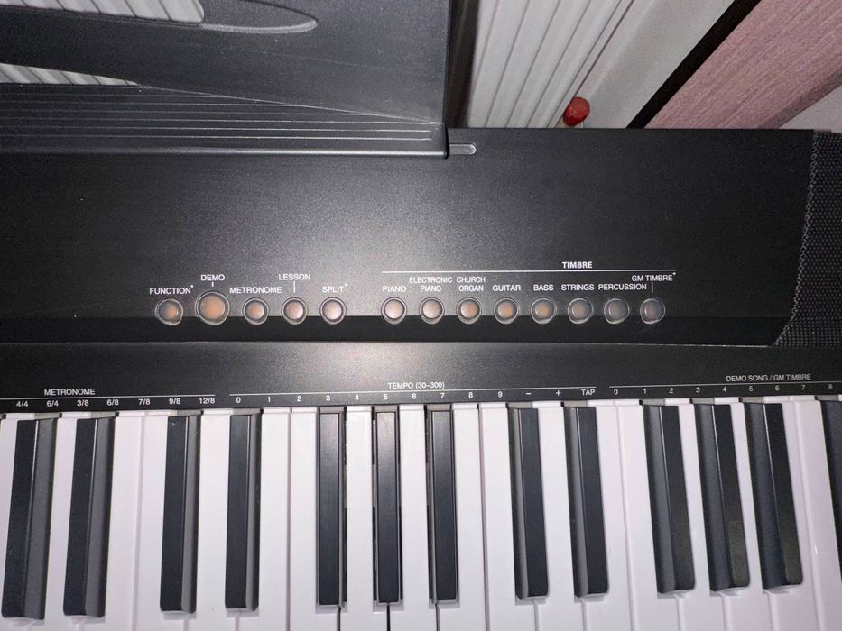 Продам цифрове піаніно