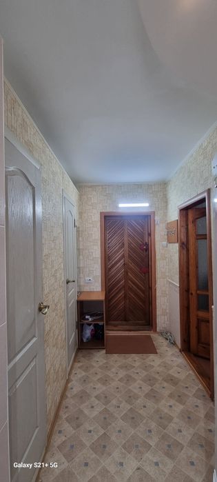 Оренда однокімнатної квартири на Таврійському . Ліфт працює .