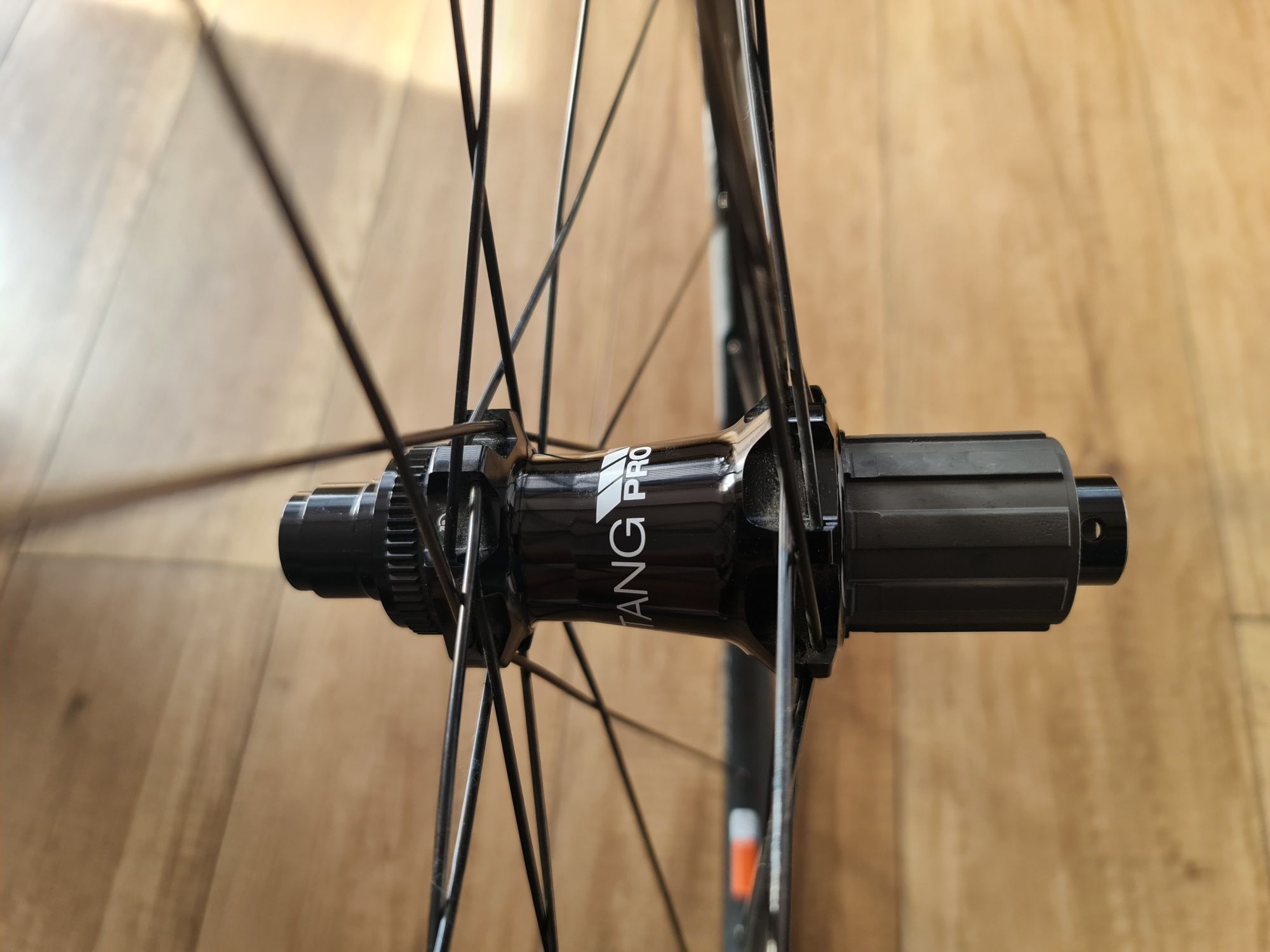 Tylne koło Bontrager Mustang Pro TLR 29er Trek