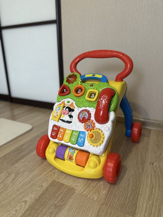 Дитячі ходунки Vtech з ігровою панеллю/толокар