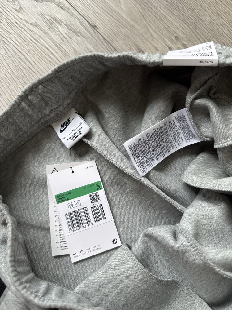 Штаны Nike Tech Fleece