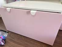 Smastad baú rosa