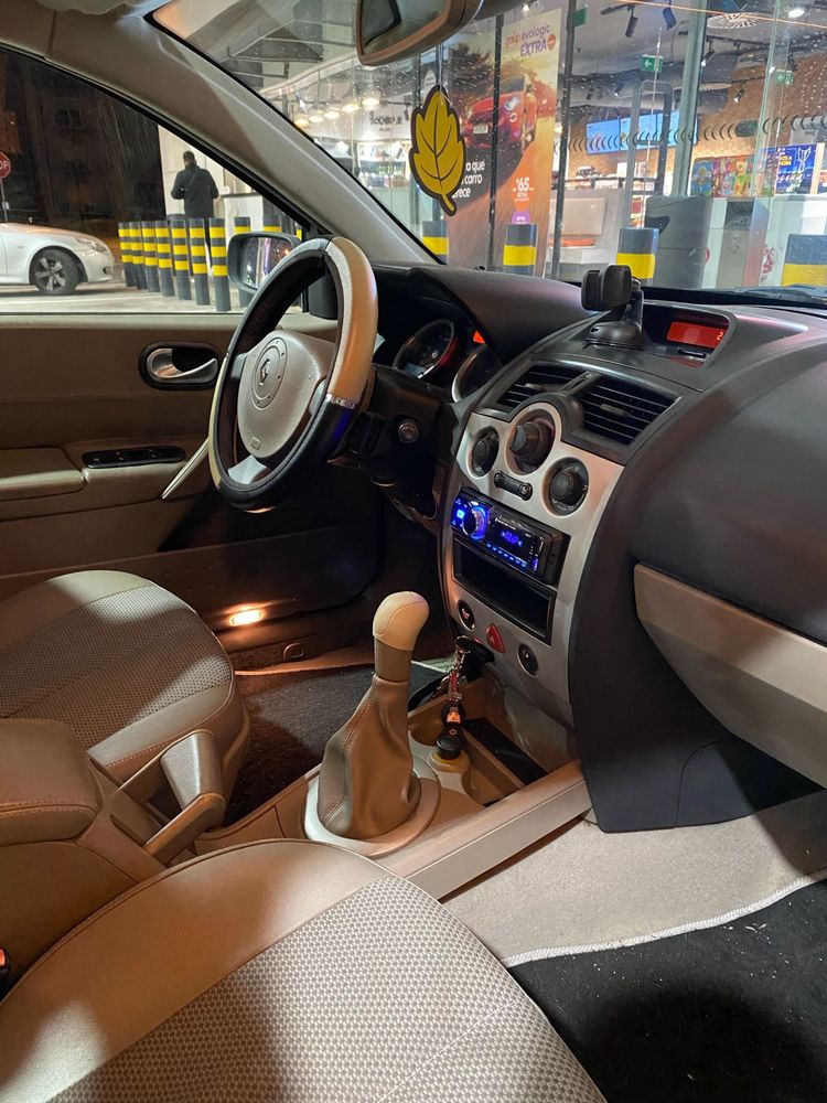Renault Megane 1.4 Confort Expression(2004) - Excelente Estado