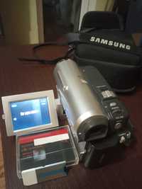 Продам цифровую видеокамеру Samsung VP-D353