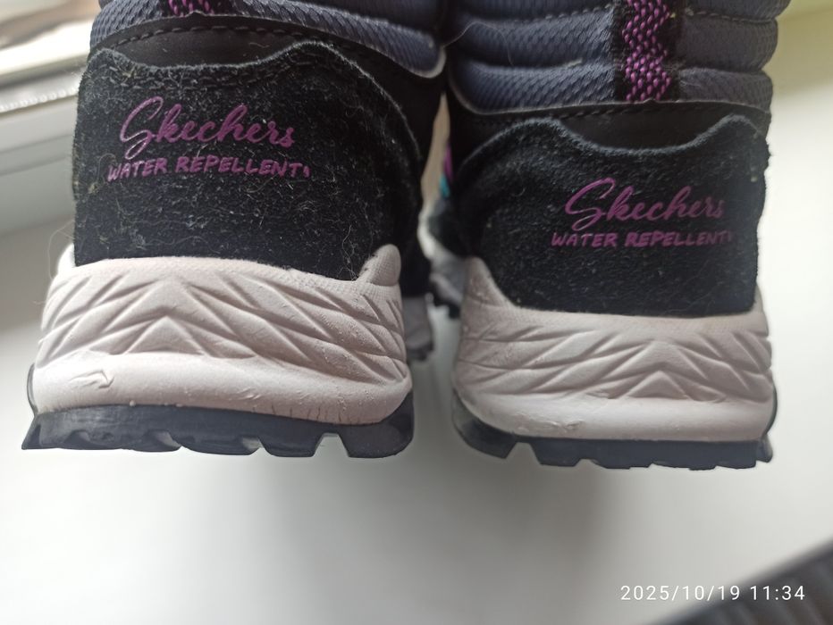 Кросівки підліткові фірми Skechers  34 розмір