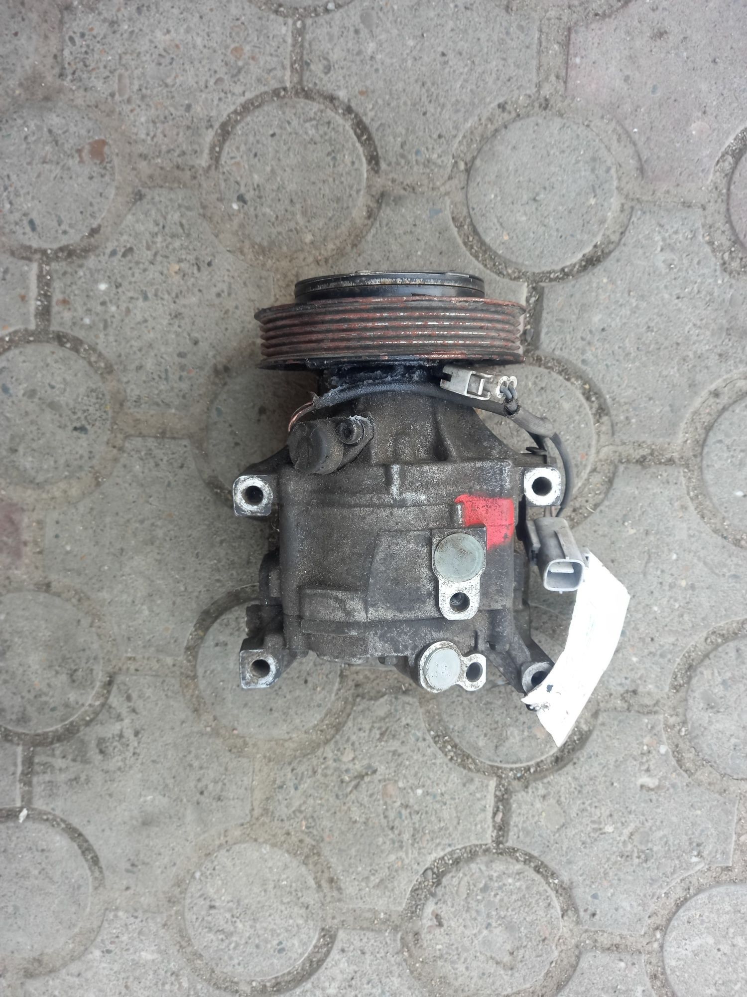 Компресор кондиціонера Toyota Yaris 1 компрессор кондиционера тойота