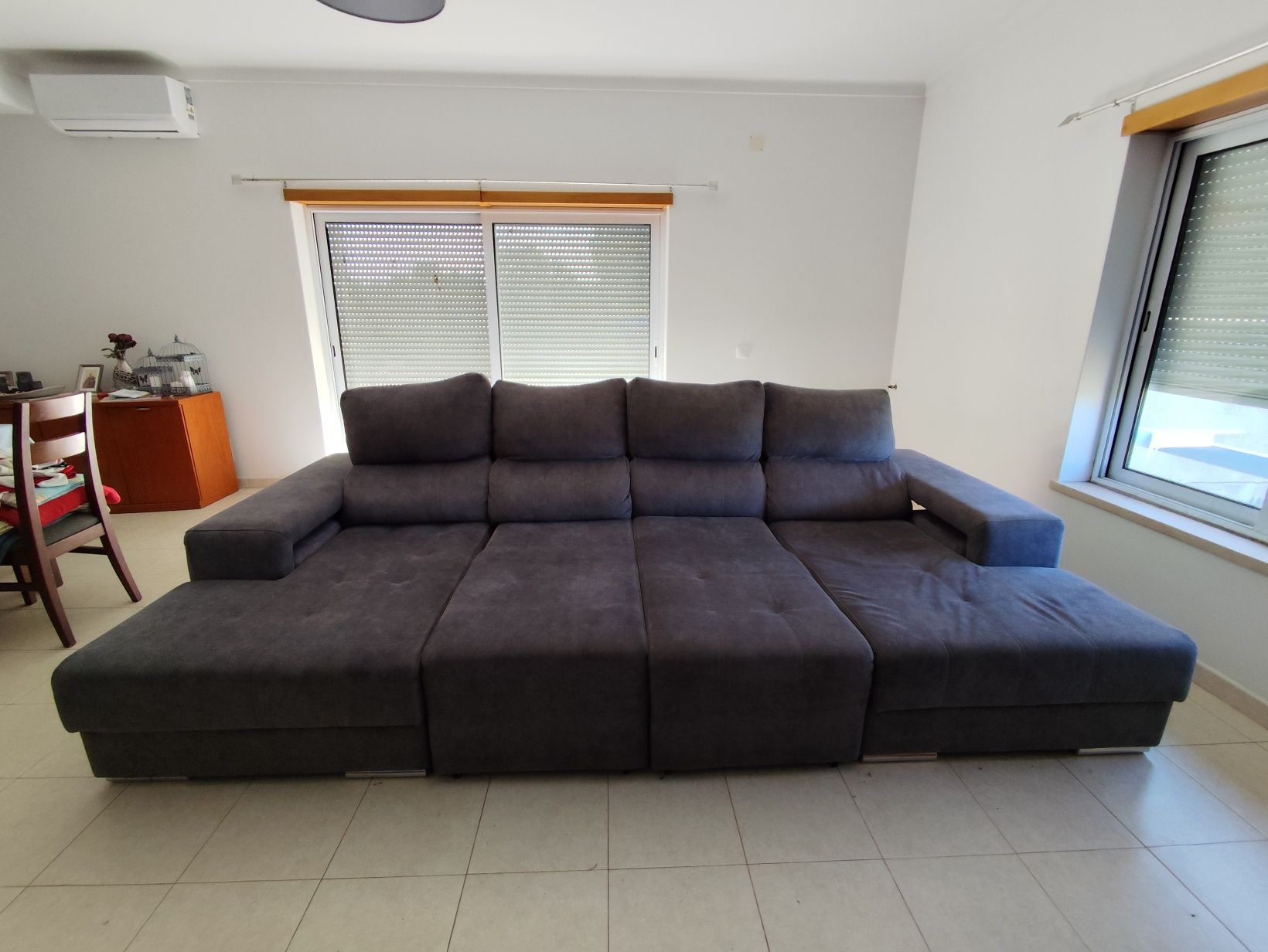 Sofá cama, com duas chaise long