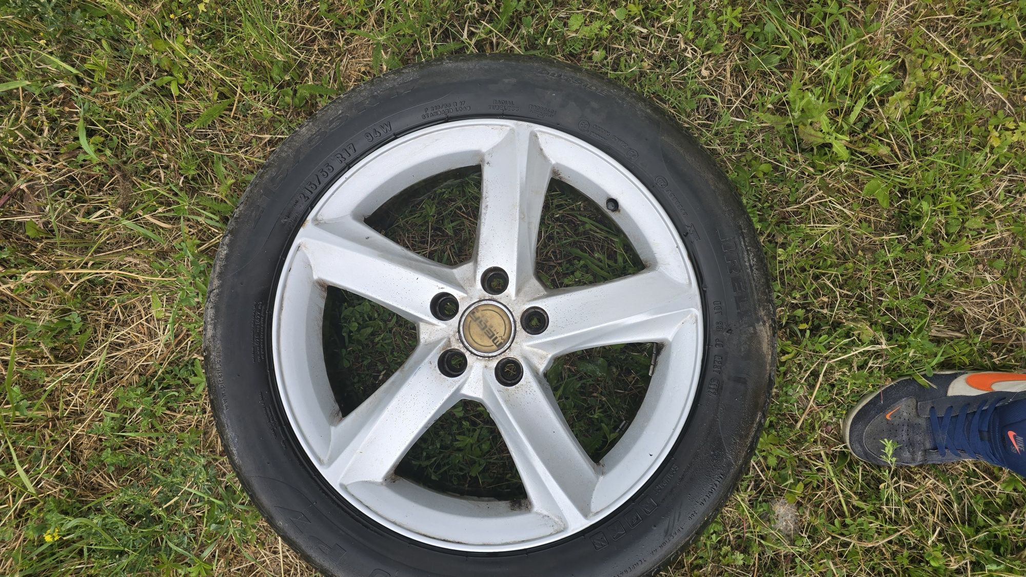 Felgi aluminiowe Mega Wheels Tigera Silver 17 cali 5x108 do Forda