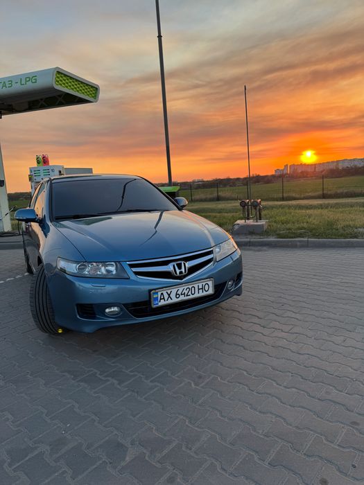 Легковий автомобіль Honda accord 7