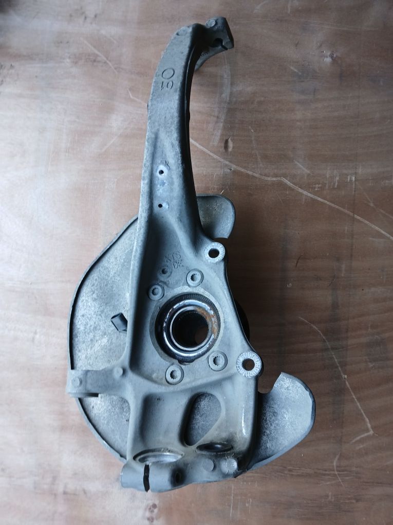 Zwrotnica prawa audi a5 8t lift a4 b8 a6 c7 q5 prawy przod