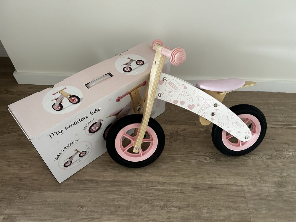 Bicicleta de madeira sem pedais em rosa da Eureka Kids