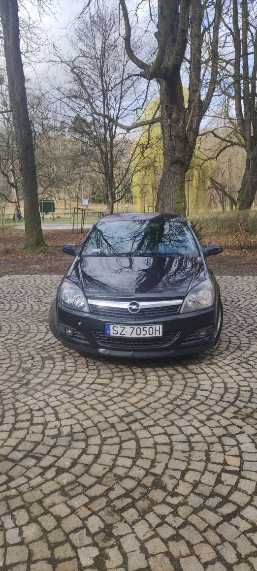 Opel Astra H GTC 1.6